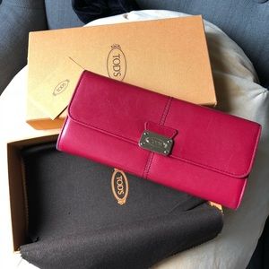 Tods long wallet
